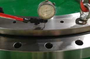 回轉支承的游隙是什么意思，對使用有什么影響？