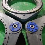 因空間限制而特殊設計的S-I-O-0641齒輪式回轉驅動