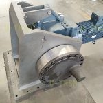 垂直安裝做往復(fù)運動的回轉(zhuǎn)驅(qū)動系統(tǒng)總成