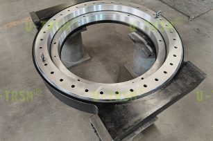 在低溫環境中使用的雙輸入回轉驅動